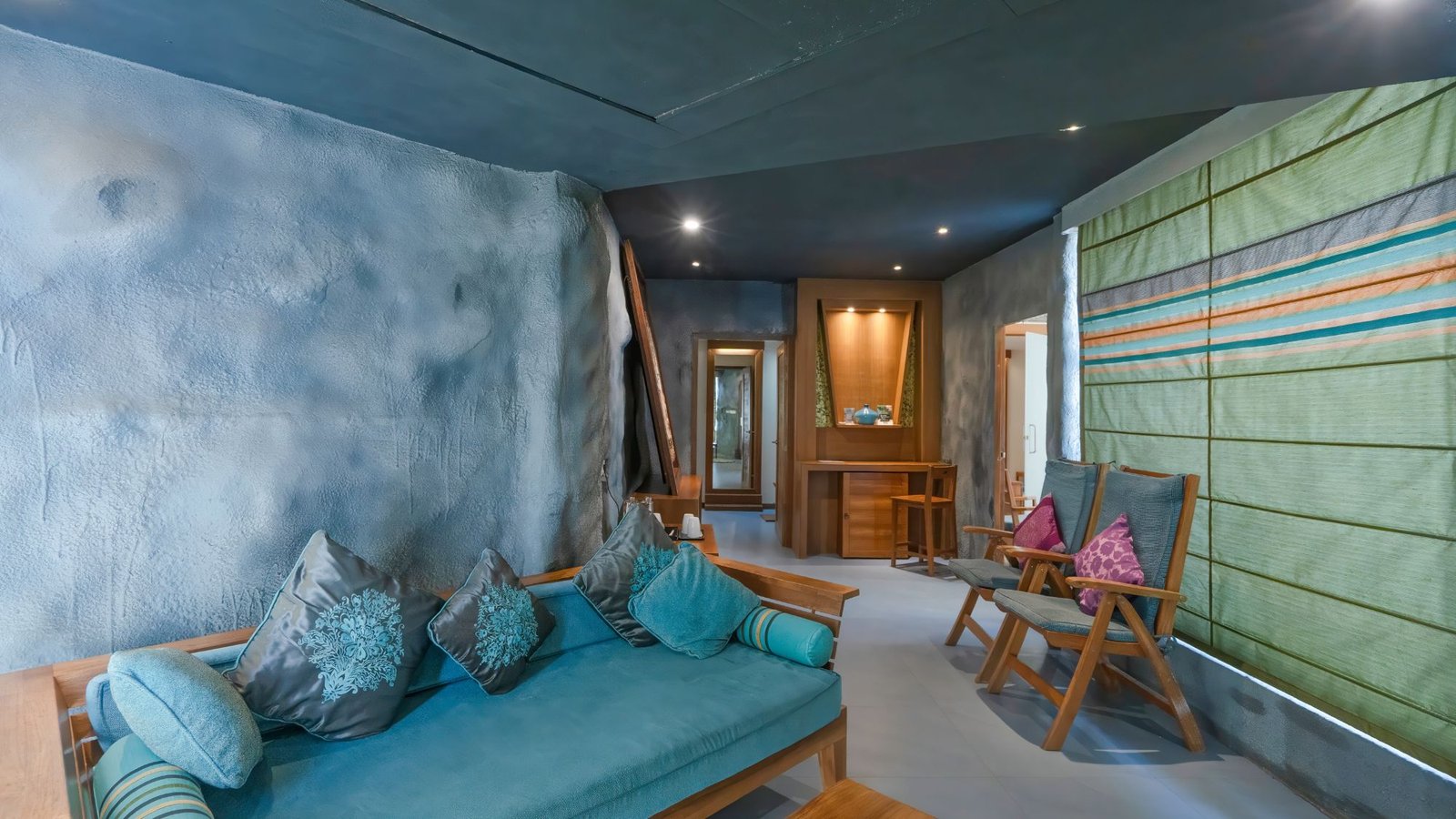 Family Shivalik Cave Room Bellmont (7)